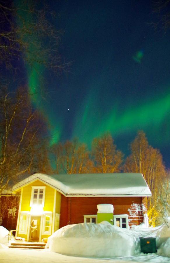 Lauri Historical Log House Manor Hotel Rovaniemi Exterior photo
